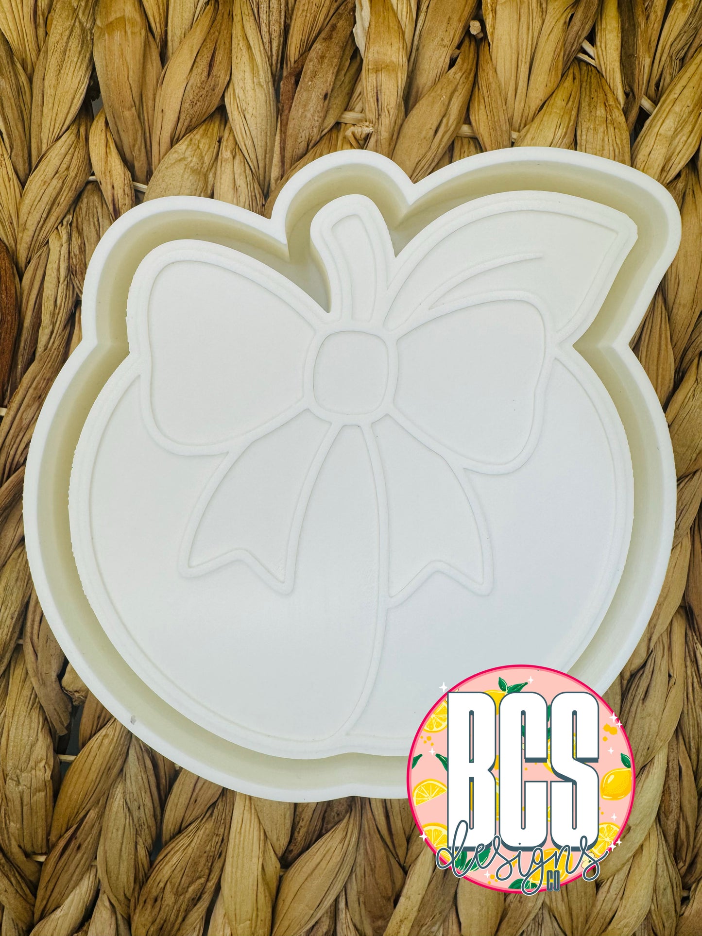 Peach with Bow Freshie Mold - BCS EXCLUSIVE