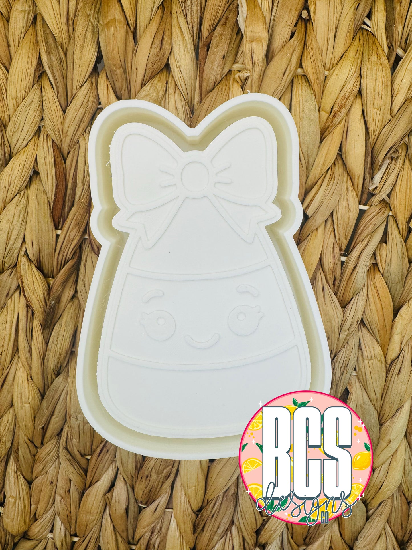 Cutie Corn with Bow Freshie Mold - BCS EXCLUSIVE