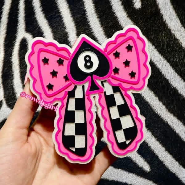 8 Ball Spade Bow Freshie Mold-1