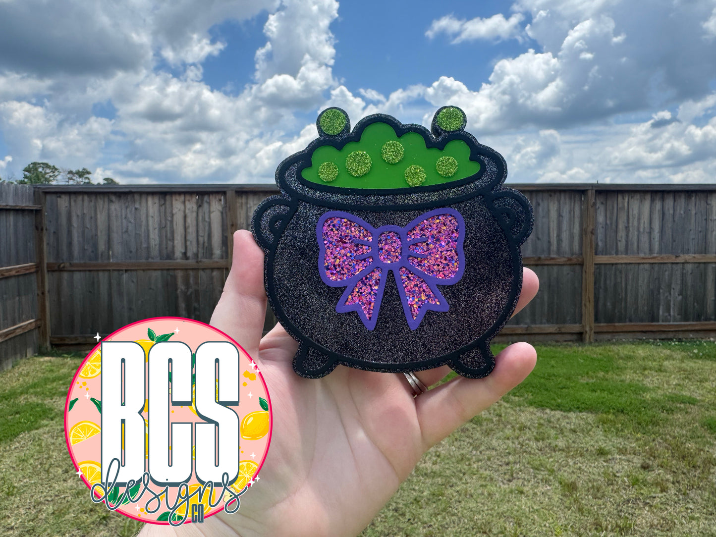 Cauldron with Bow Freshie Mold - BCS EXCLUSIVE