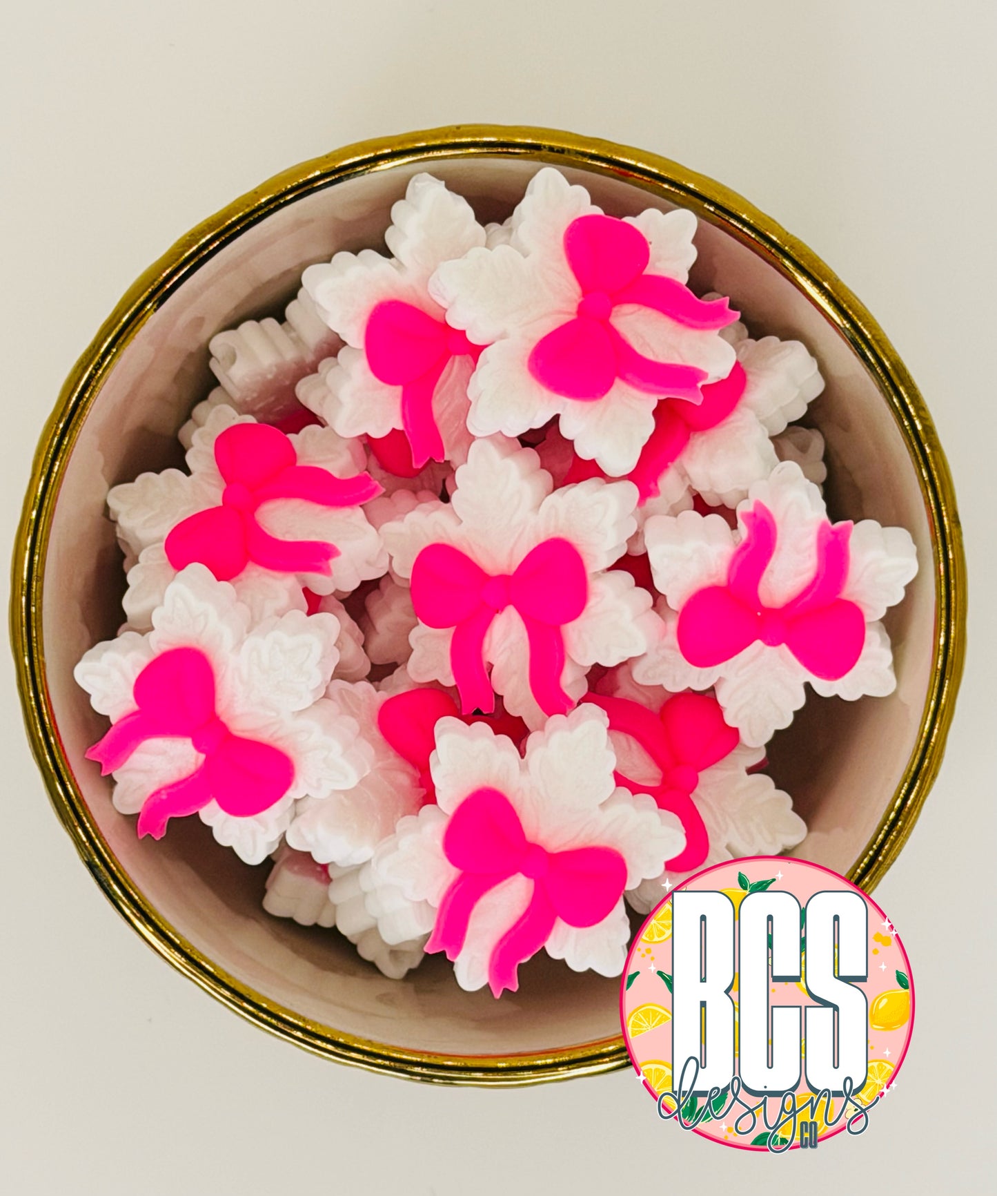 3D snowflake W/ Bow Focal Bead BCS EXCLUSIVE (Collab) - PINKALICIOUS