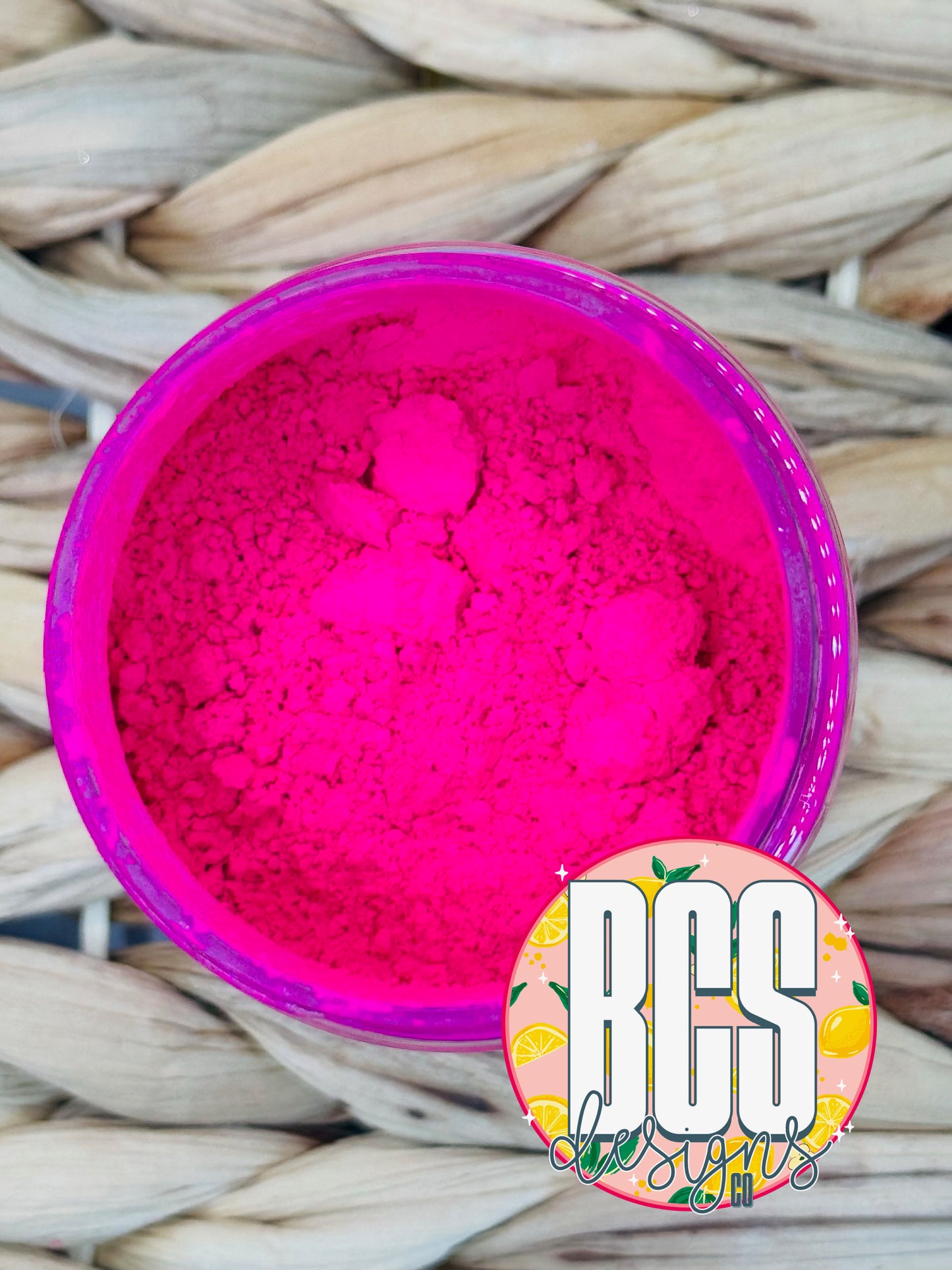 Hollaback Girl Mica Powder